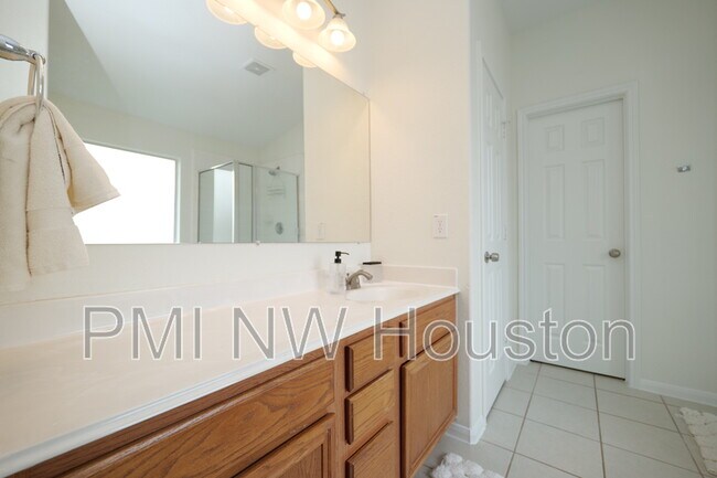 Building Photo - 1203 Lavender Shade Ct