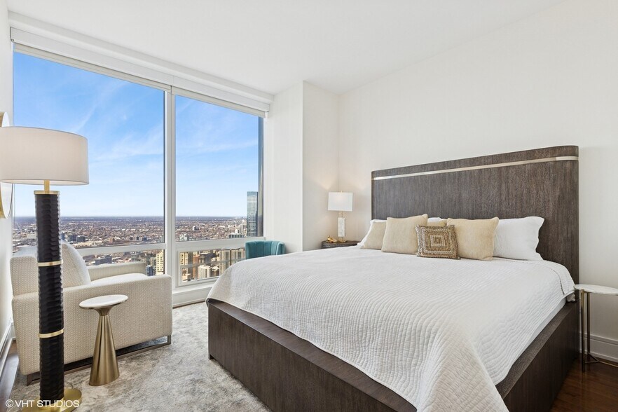 Building Photo - 401 N Wabash Ave