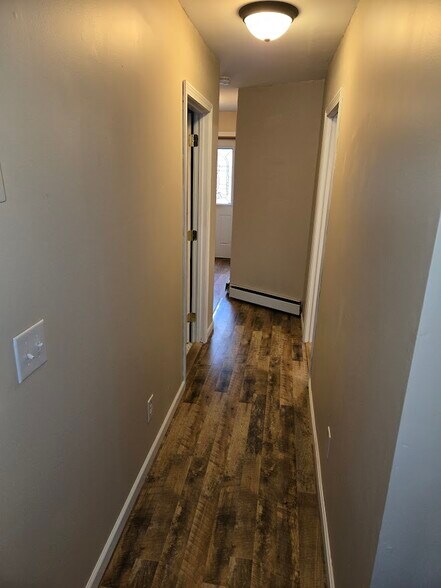 Building Photo - 84 S Main St