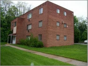 Building Photo - Eagle Crest Apartments