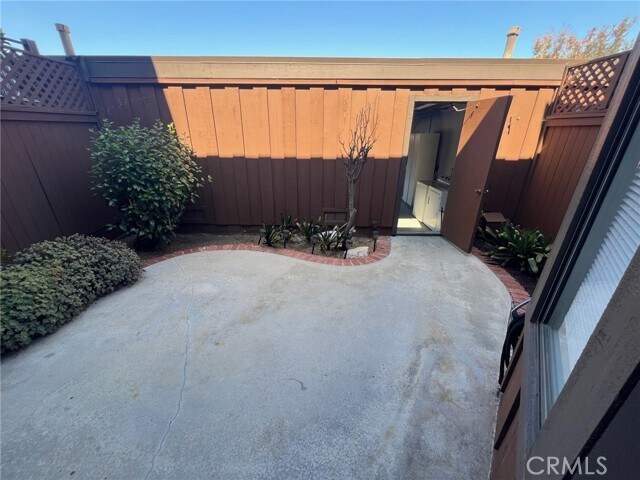 Building Photo - 1435 Westmont Dr