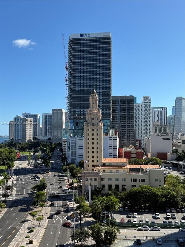 Building Photo - 888 Biscayne Blvd
