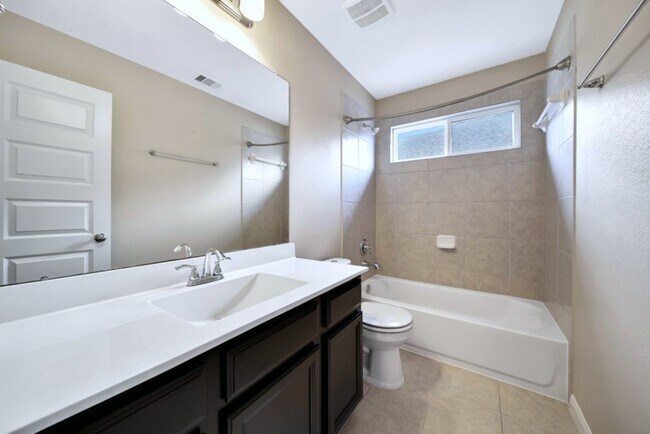 Building Photo - 3007 Rocky Point Dr