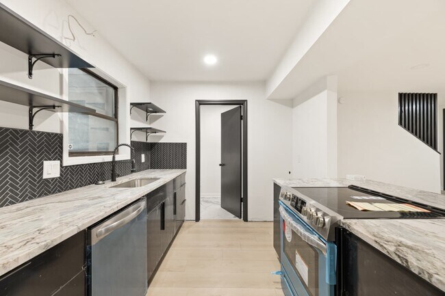 Building Photo - Springwood