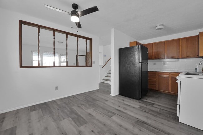 Building Photo - 3384 Norwalk Rd