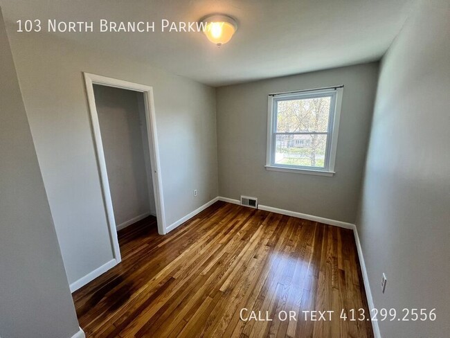 Building Photo - 103 N Branch Pkwy