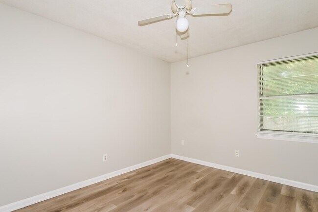 Building Photo - 5120 Breckenwood Dr