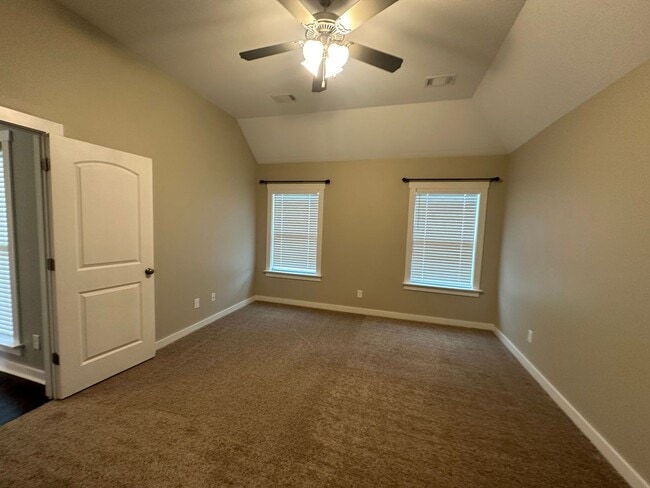 Building Photo - Beautiful Prattville Home