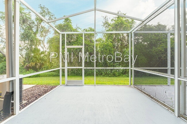 Building Photo - 15706 Fishhawk Falls Dr