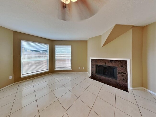 Building Photo - 14851 Dorray Ln