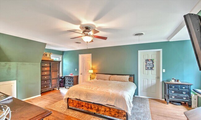 Building Photo - 3BR Jackson Home Available Now