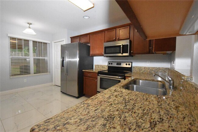 Building Photo - 4663 SW 48th Dr