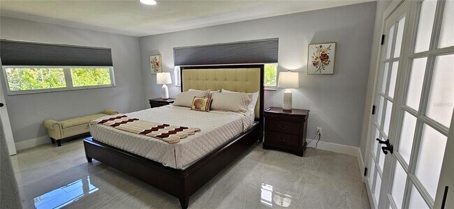 Building Photo - 251 SE 46th St