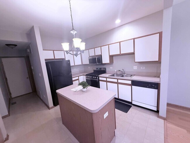 Building Photo - 1533 Keystone Ct