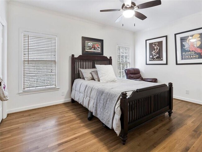 Building Photo - 1872 Wycliff Rd NW