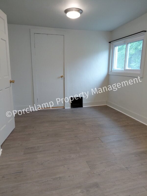 Building Photo - 5038 Carson Ave SW