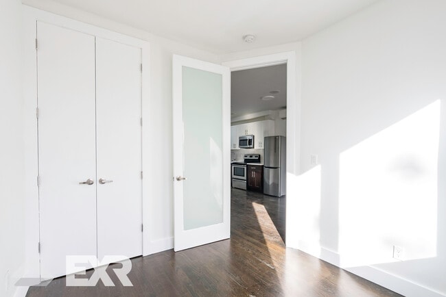 Building Photo - 55 Stanhope St