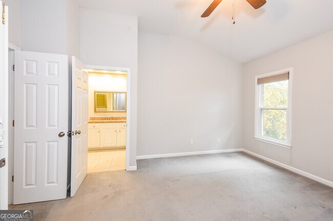 Building Photo - 612 Vinings Estates Dr SE