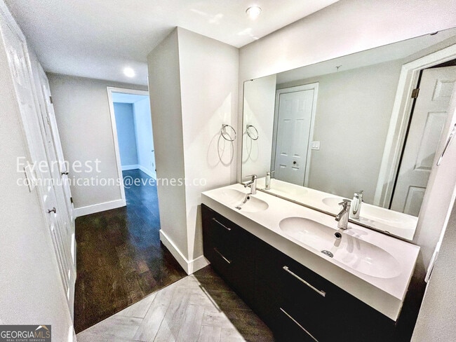 Building Photo - 199 14th St NE