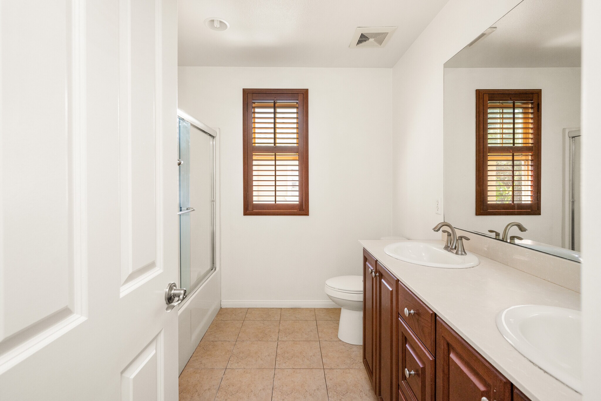 Building Photo - 89 Keepsake