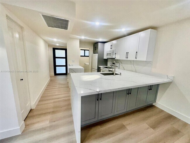 Building Photo - 11279 NW 15th Ct