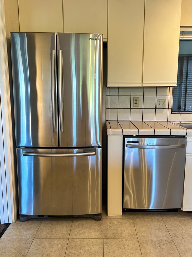 New Appliances - 664 Missouri St