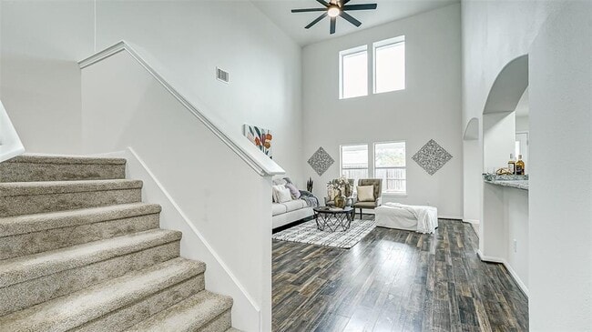 Building Photo - 1905 Vineyard Hill Ct