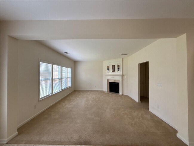Building Photo - 230 Collins View Ct