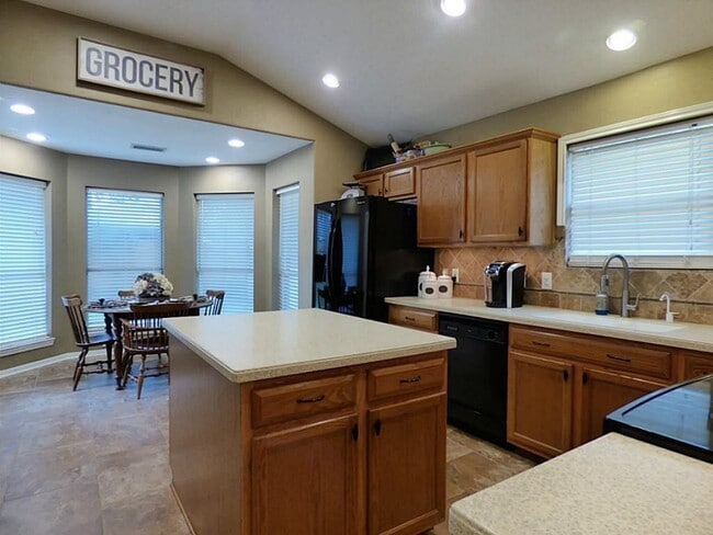 Building Photo - 20726 Redbud Trail