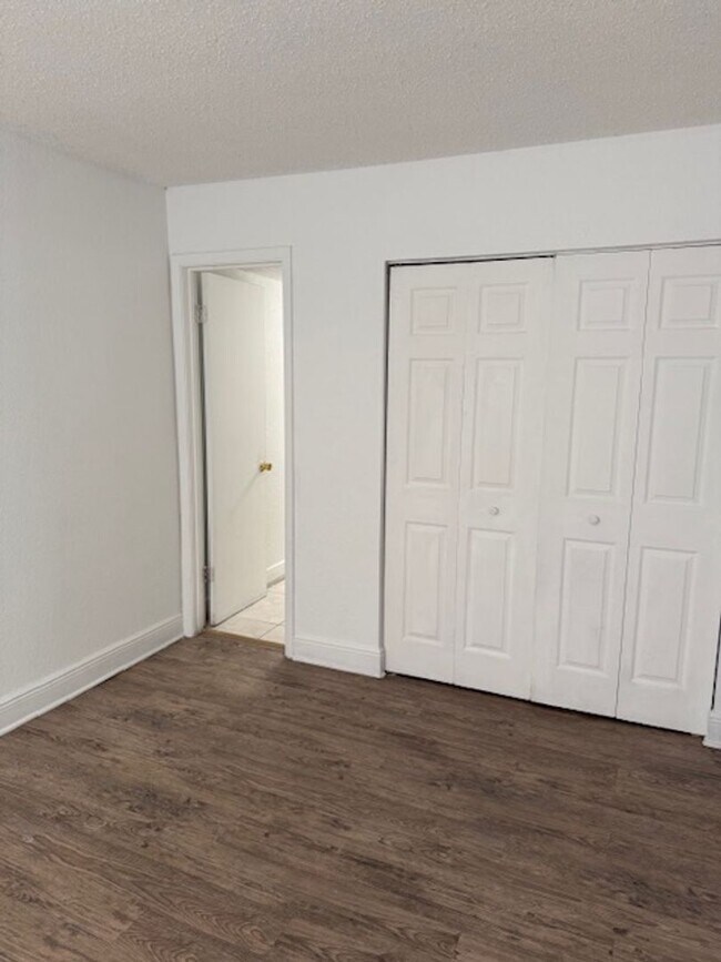 Building Photo - Two bedroom Two bath Condo
