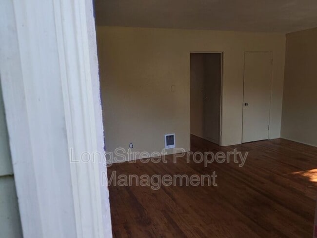 Building Photo - 624 NW 19th