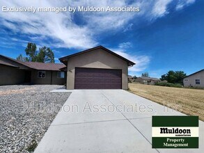 Building Photo - 251 W Acorn Dr