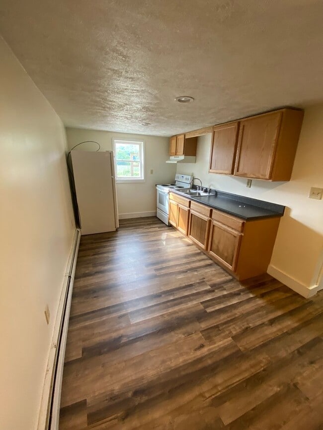 Building Photo - Stap Lane Community