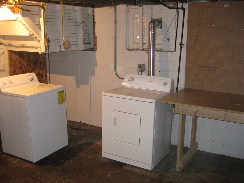 Washer & Dryer - 3726 W Dorothy Pl