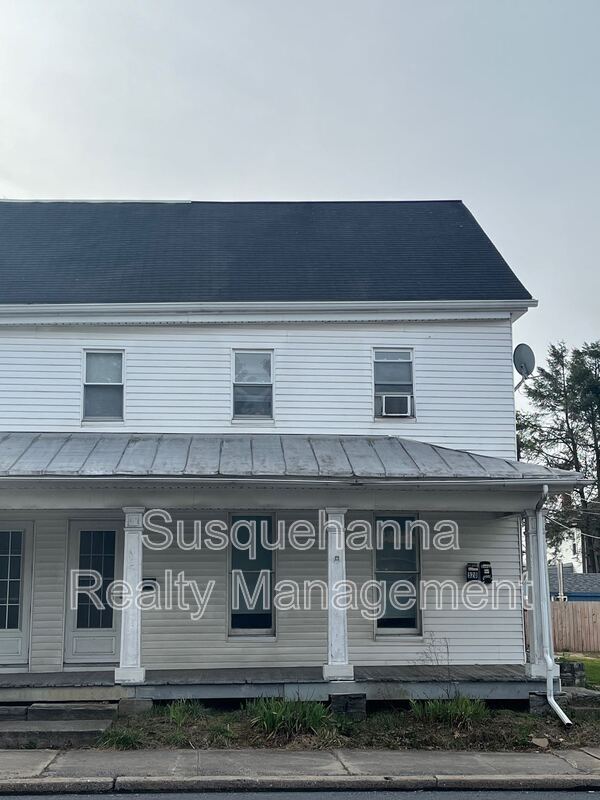 Primary Photo - 520 W Main St