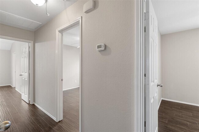 Building Photo - 13915 Roanoke Falls Dr