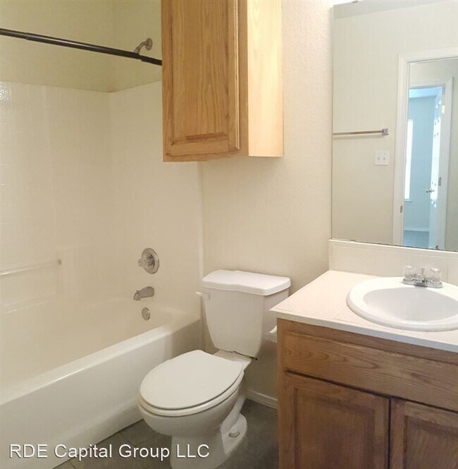 Building Photo - 227 Blue Bell Ct
