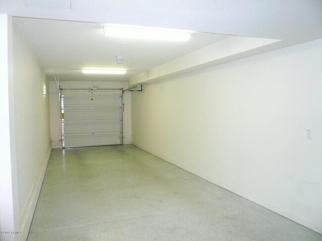 2 CAR GARAGE - 525 W Lakeside Dr