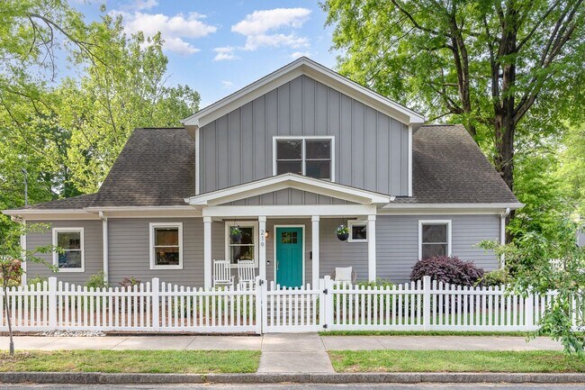 Primary Photo - 219 Northwood Cir