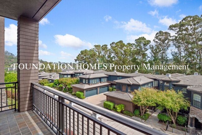 Building Photo - 22 De Silva Island Dr