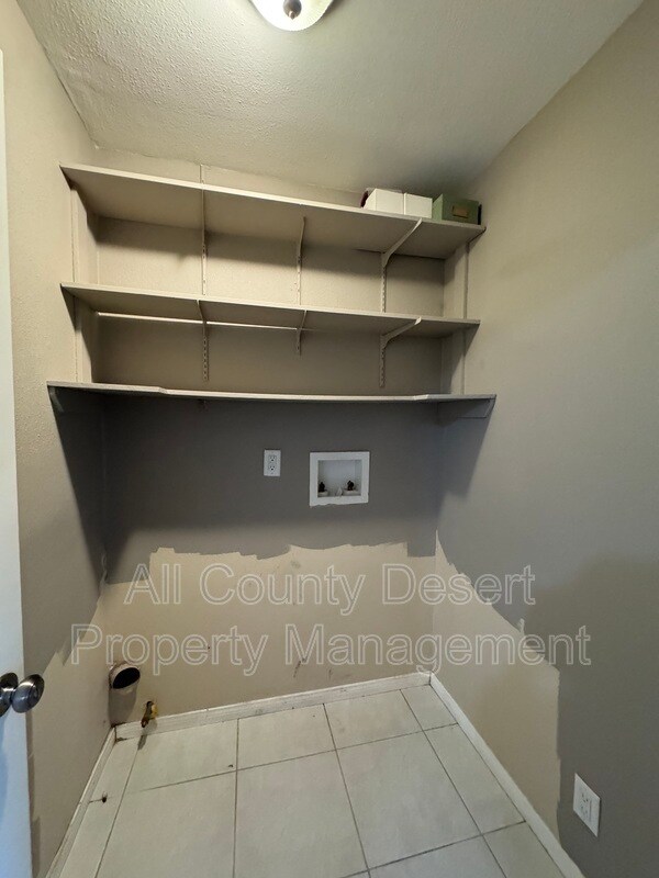 Building Photo - 70181 Sun Valley Dr