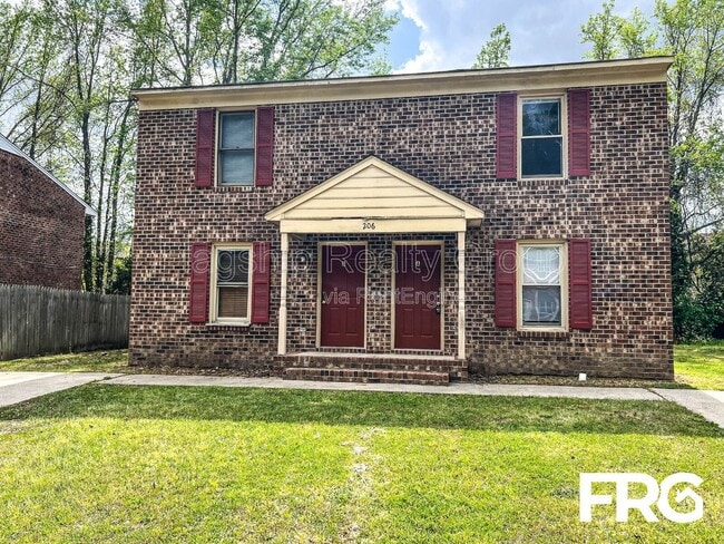 Building Photo - 206 Lindbeth Dr