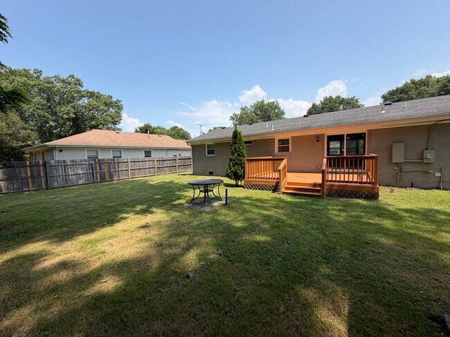 Building Photo - 3561 Orange St