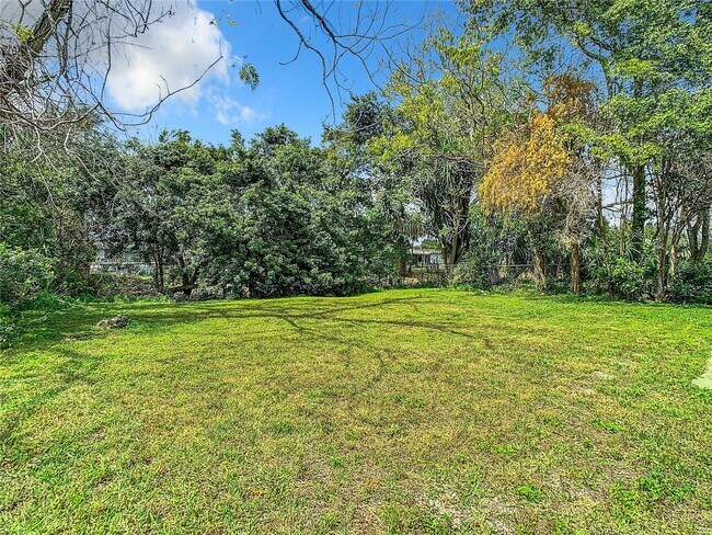 Building Photo - 12701 Cornell Ct