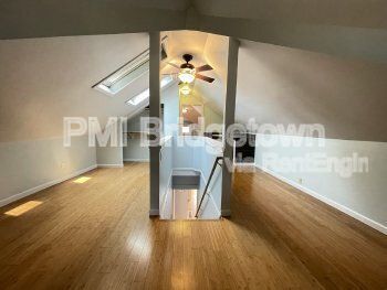 Building Photo - 1531 SE 48th Av