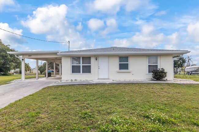 Building Photo - FURNISHED SHORT TERM RENTAL - 3 Bed / 2 Ba...