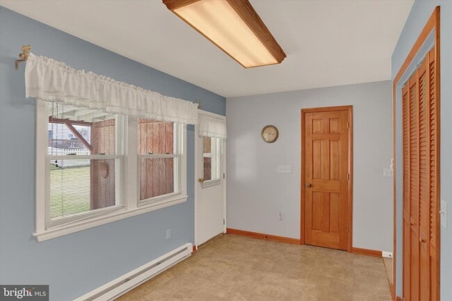 Building Photo - 118 S 22nd St