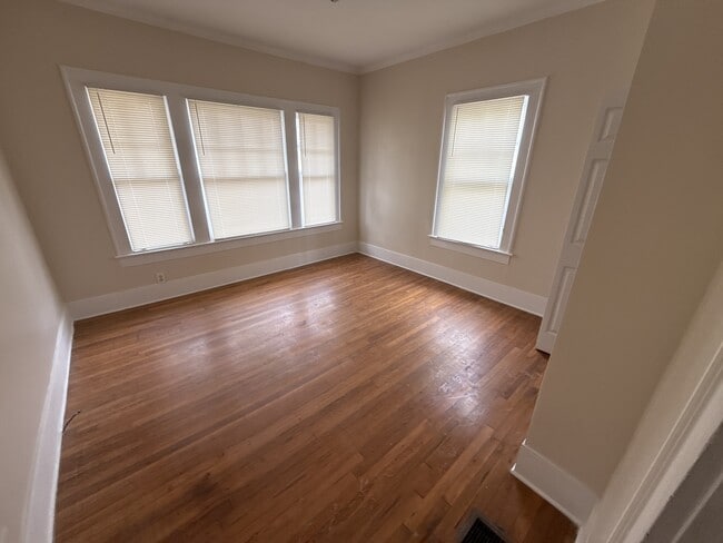 Building Photo - 780 Peeples St SW