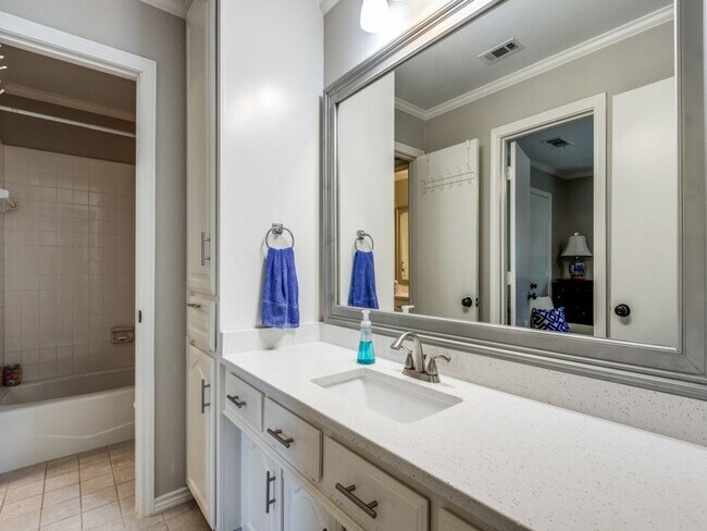 Building Photo - 4593 Adrian Way