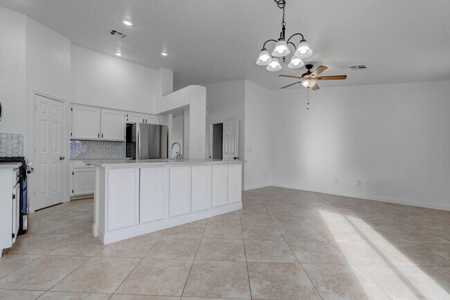 Building Photo - 2205 Riderwood Ave